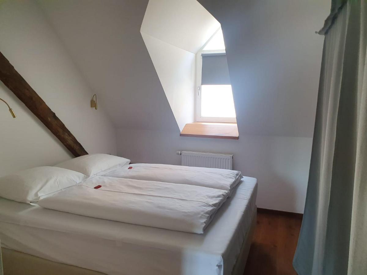 Hotel Schierlinger Braeustueberl Esterno foto
